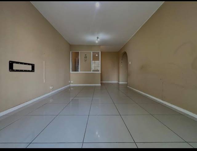 1.5 BEDROOM APARTMENT FOR SALE IN GLENWOOD